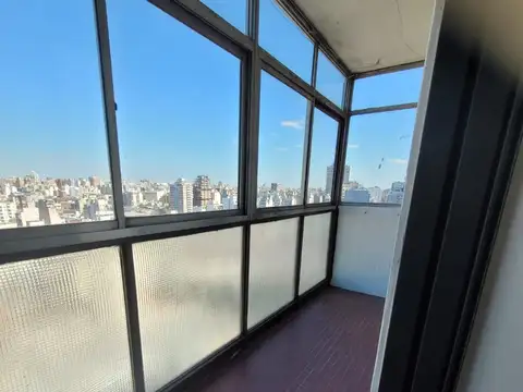 av corrientes 3100, Piso 16