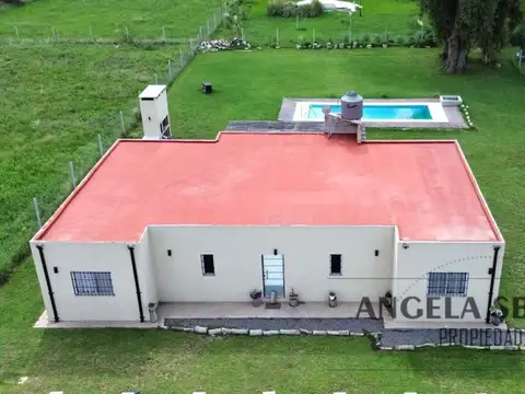 13 De Julio. Parada Robles.