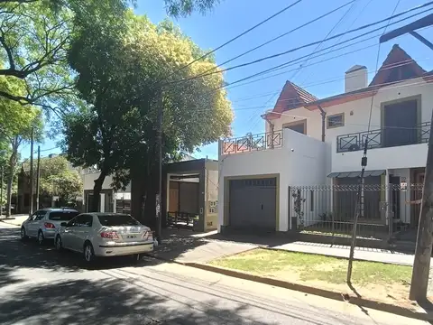 Casa Chalet  en Venta en San Andres, San Martin, G.B.A. Zona Norte