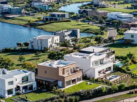 Amarras - Puertos del Lago