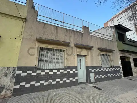 Casa en Venta en Villa Luro, USD 200.000