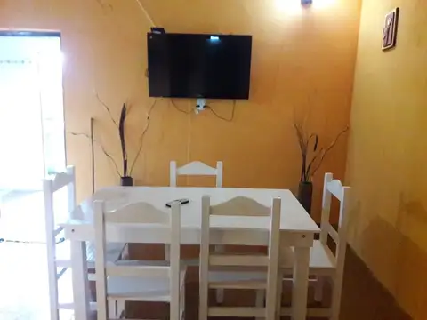 Vendo Casa y Dtos