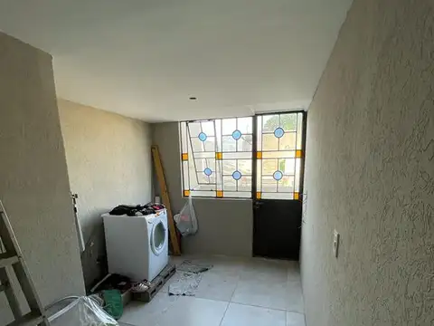 EXCELENTE UBICACION  CASTELAR SUR