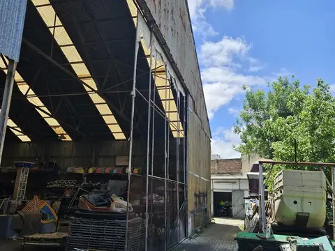 Galpon en Venta en Parque Chacabuco, USD 2.750.000