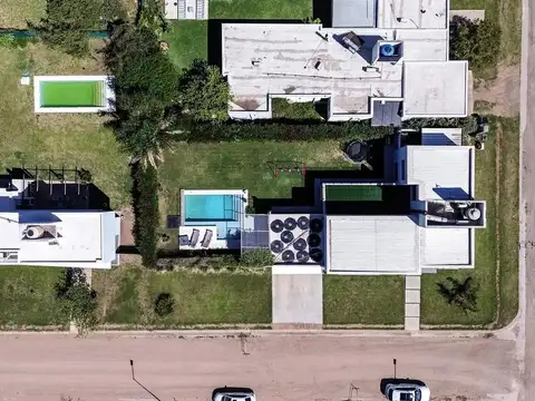 VENTA CASA DE CATEGORIA BELA VISTA - RIO CEBALLOS