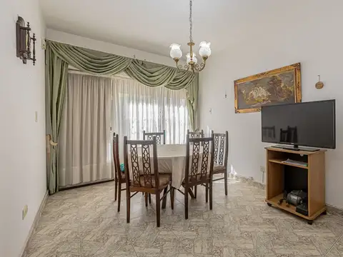 PH 2 AMBIENTES EN VENTA CON COCHERA Y TERRAZA – RA