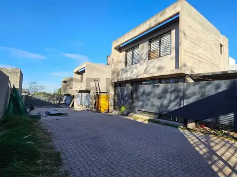 Cuesta Colorada, La Calera, Duplex 2 Dorm. en Housing.  APTO CREDITO