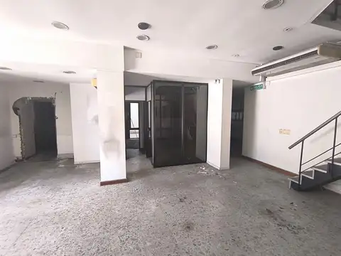 Local en Venta Via Púb.