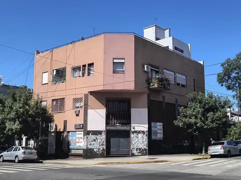 Local en Venta en Flores, USD 270.000