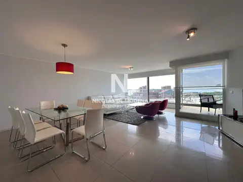 Torre de alta gama - Alexander Collection