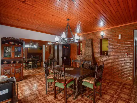 Depto Tipo Casa 4 ambientes con 2 baños