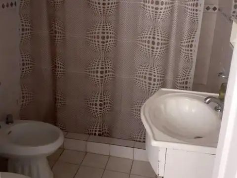 Depto Tipo Casa 2 ambientes con 1 baño