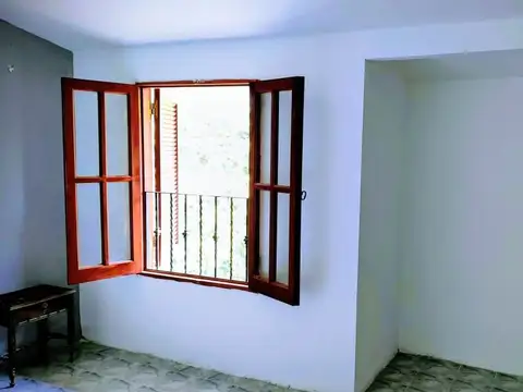 Casa 12 ambientes con 6 baños