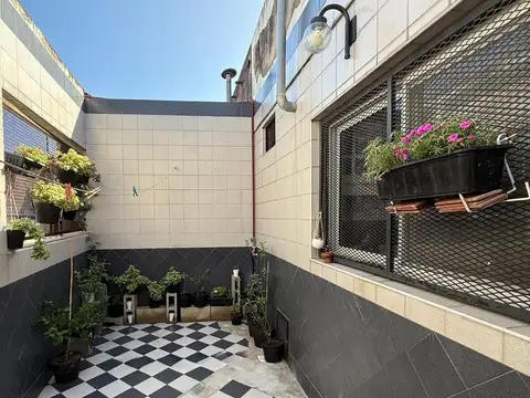 Depto Tipo Casa en Venta de 3 ambientes