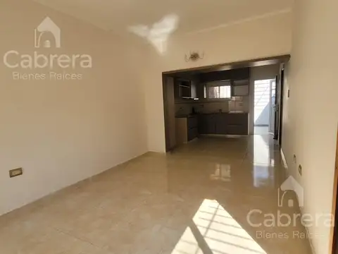 Depto Tipo Casa en Alquiler en Tolosa, $ 900.000