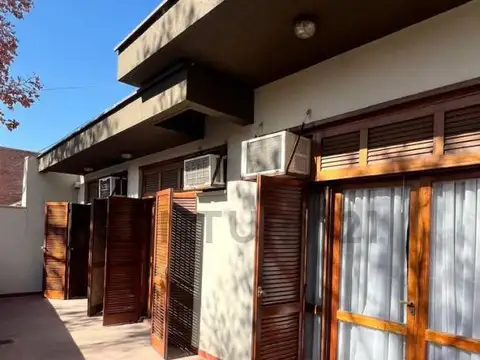 sargento cabral 600, Piso 0