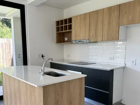 Dúplex en Bosques de Champagnat – Canning  / Venta o Alquiler