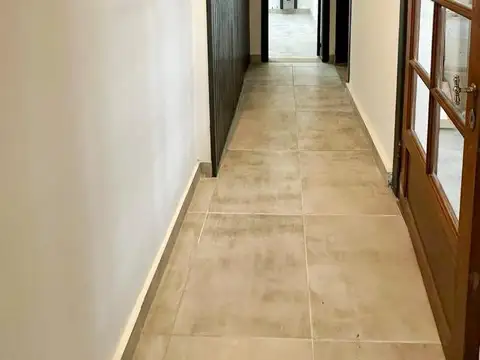 Depto Tipo Casa en Venta en Pompeya, USD 114.500