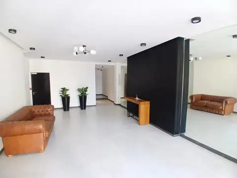 Sitio De Montevideo 1660 , Piso 8