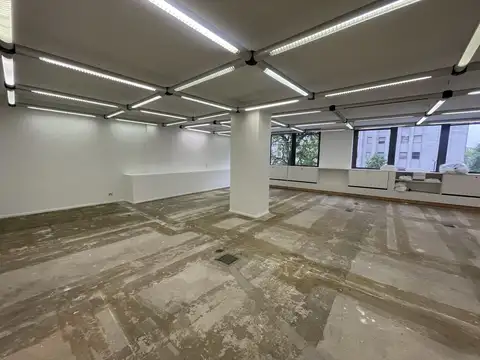 Oficina en Alquiler en Catalinas, USD 4.910