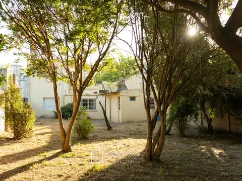 REBAJADA  CAÑUELAS- PROPIEDAD CON DOS VIVIENDAS EN VENTA