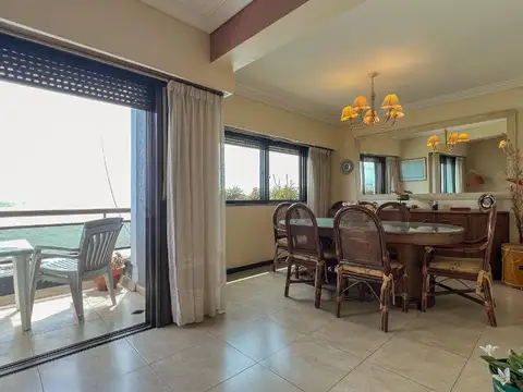 Departamento 4 ambientes con 3 baños