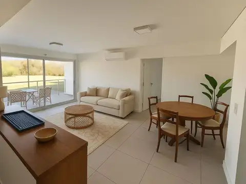 Avenida Benavídez 700