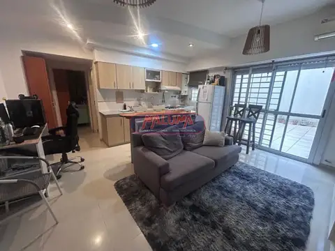 Tonelero 6100, Piso PB