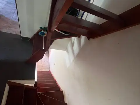 Depto Tipo Casa 3 ambientes con 2 baños