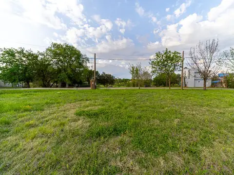 Terreno en Venta en Oliveros, USD 27.000