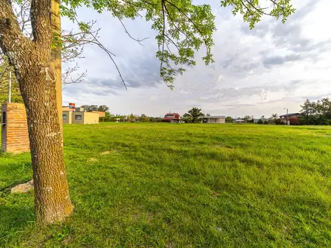 Terreno en Venta en Oliveros, USD 27.000