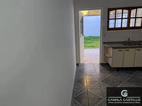 Casa en Alquiler en San Justo, $ 700.000
