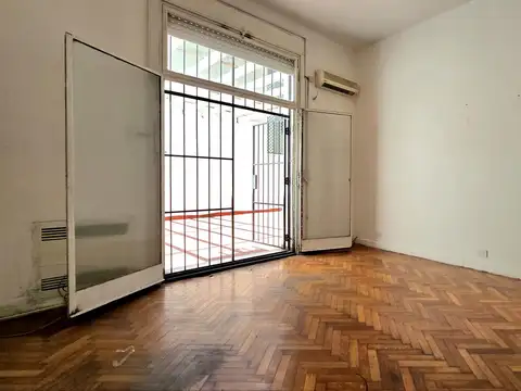 OFICINA EN VENTA con Patio FINANCIACION o PERMUTA