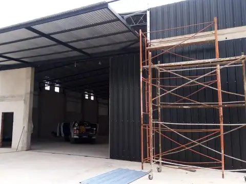 Galpon en Venta 100  mts Fondo