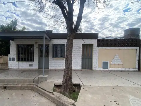 CASA EN VENTA B° Saens Peña (en Las Ochocientas)