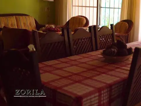 Importante Casa - 8000 m2 sobre el Rio - Arroyo Seco