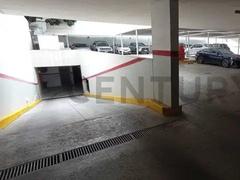 Vuelta De Obligado 2400, Piso 0