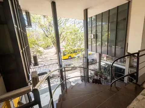 Oficina en Venta con 1 cochera