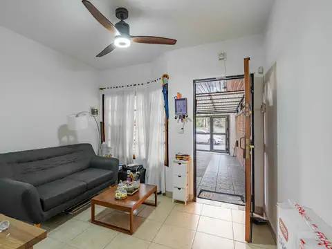 Depto Tipo Casa en Venta con 1 cocheras