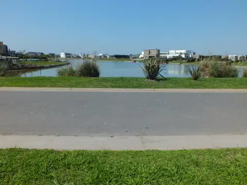 Terreno en Venta en San Sebastian, USD 37.000