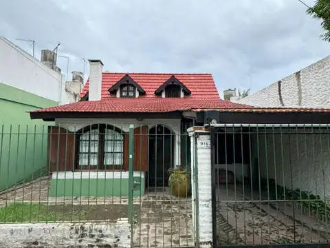 Se Vende Chalet Apto Crédito - Haedo, Morón