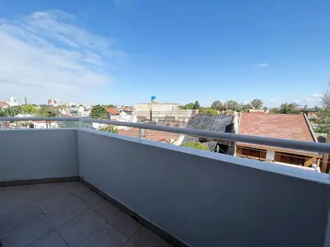 Departamento en Venta con 2 cocheras