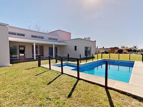 VENTA CASA LOS PUENTES LUJAN 6 AMB FINANCIA 55 K