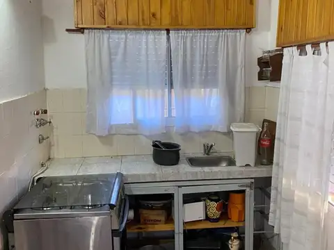 Casa 5 ambientes con 2 baños