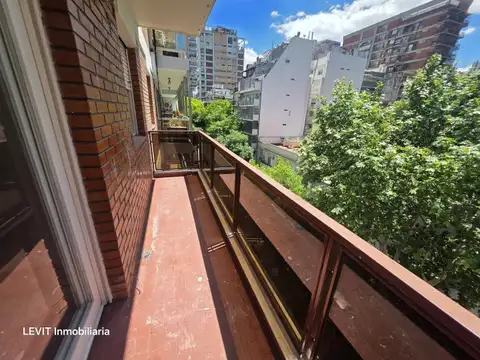 ALQUILER OFICINA BELGRANO 85M2 COCHERA INCLUIDA BALCÓN AL FRENTE A mts. Av. Libertador