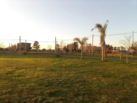 VENTA TERRENO INTERNO BARRIO SEMICERRADO CHACRAS LA PRUDENCIA  APTO CREDITO PERMUTA Y/O FINANCIACION