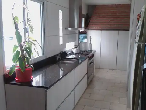 Casa en Barrio Lubo, Interno Jujuy 333