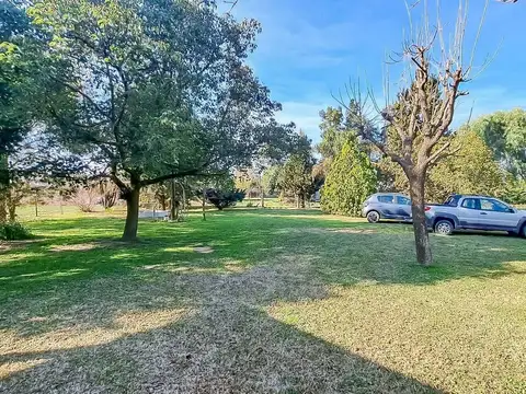 VENTA | PERMUTA - Casa 2 dormitorios con pileta mas comodín - Andino.