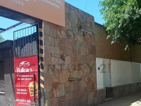 9 de julio 2200, Piso 0