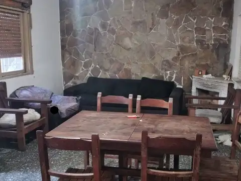 Casa 4 ambientes con 1 baño